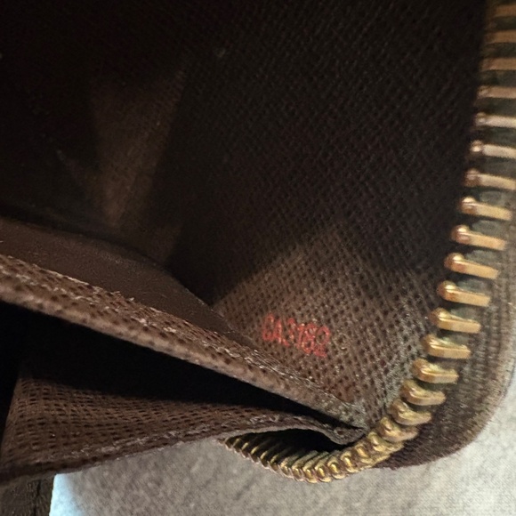 Louis Vuitton zippy wallet - Picture 4 of 5